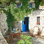 Apart Otel Cavo Marathia