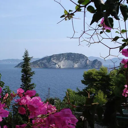 Cavo Marathia Apart-hotel