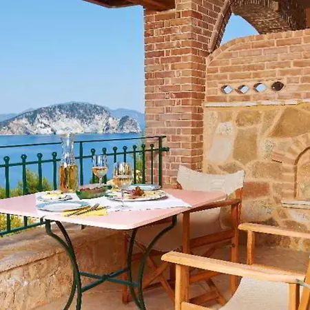 Cavo Marathia מלון דירות Marathiás