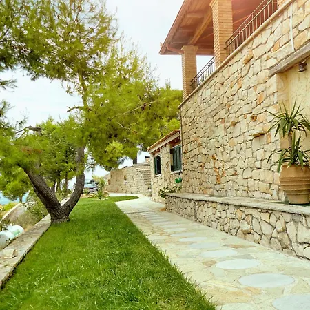 Cavo Marathia Aparthotel