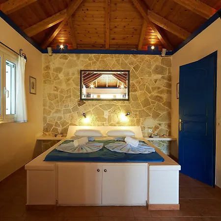 מלון דירות Cavo Marathia Marathiás