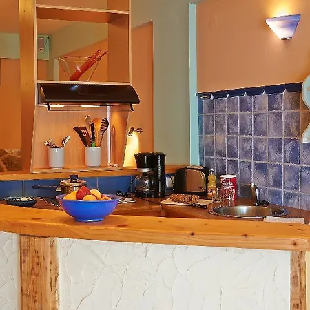 Cavo Marathia Aparthotel 4*
