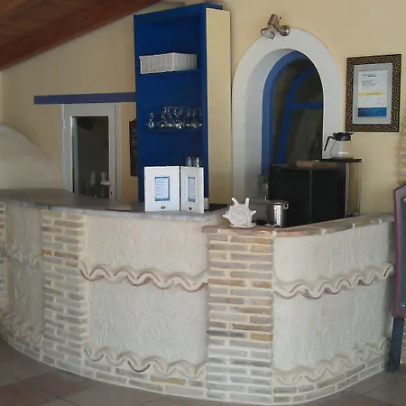 מלון דירות Cavo Marathia Marathiás