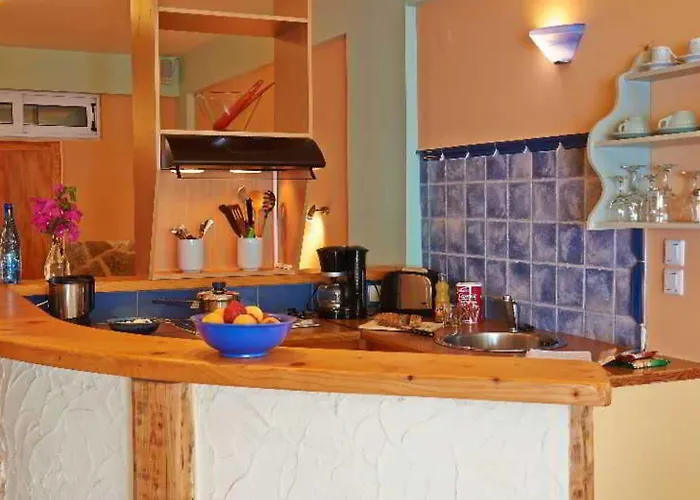 Apartmanhotel Cavo Marathia 4*